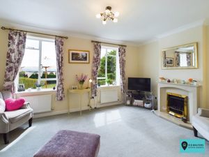 Lounge- click for photo gallery